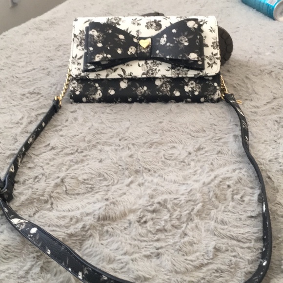 Handbag - Picture 5 of 5